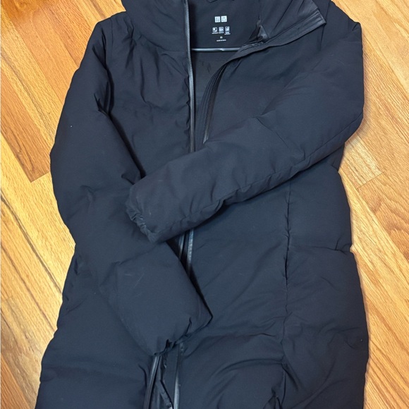 Uniqlo Women's mid length Black Puffer Coat - Picture 2 of 4